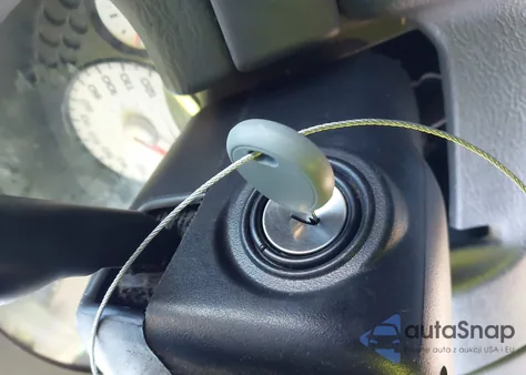 2004 Jeep Liberty Sport z USA, uszkodzony, nr VIN 1J4GL48K04W297609